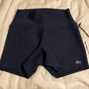 Alo yoga shorts